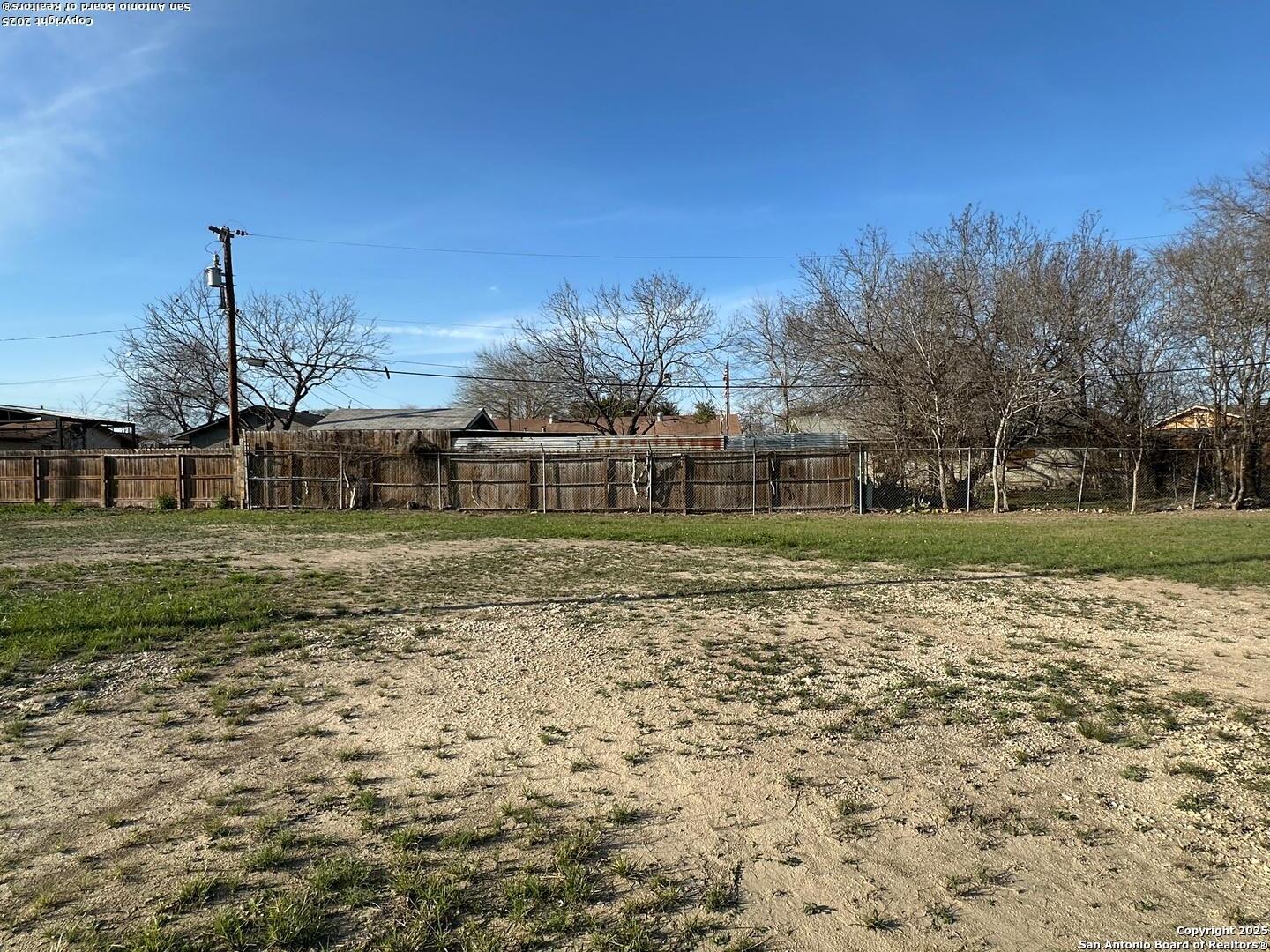 main property photo 15