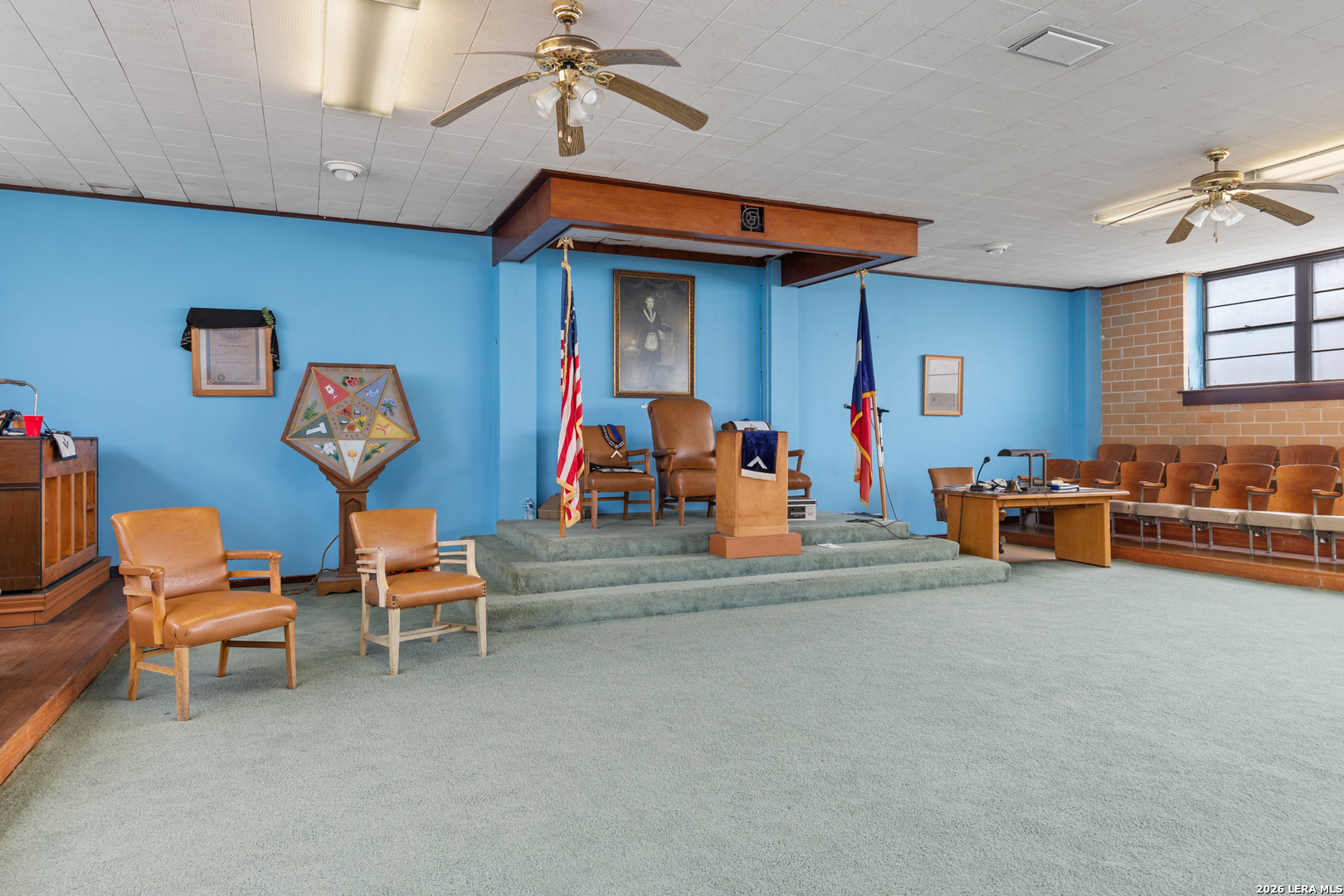 main property photo 19