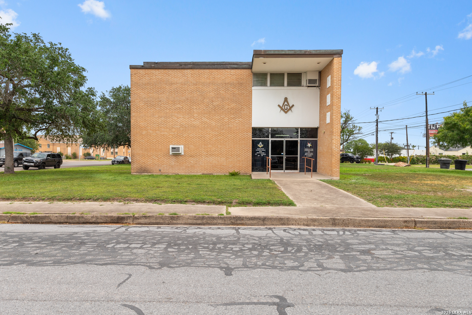 main property photo 3