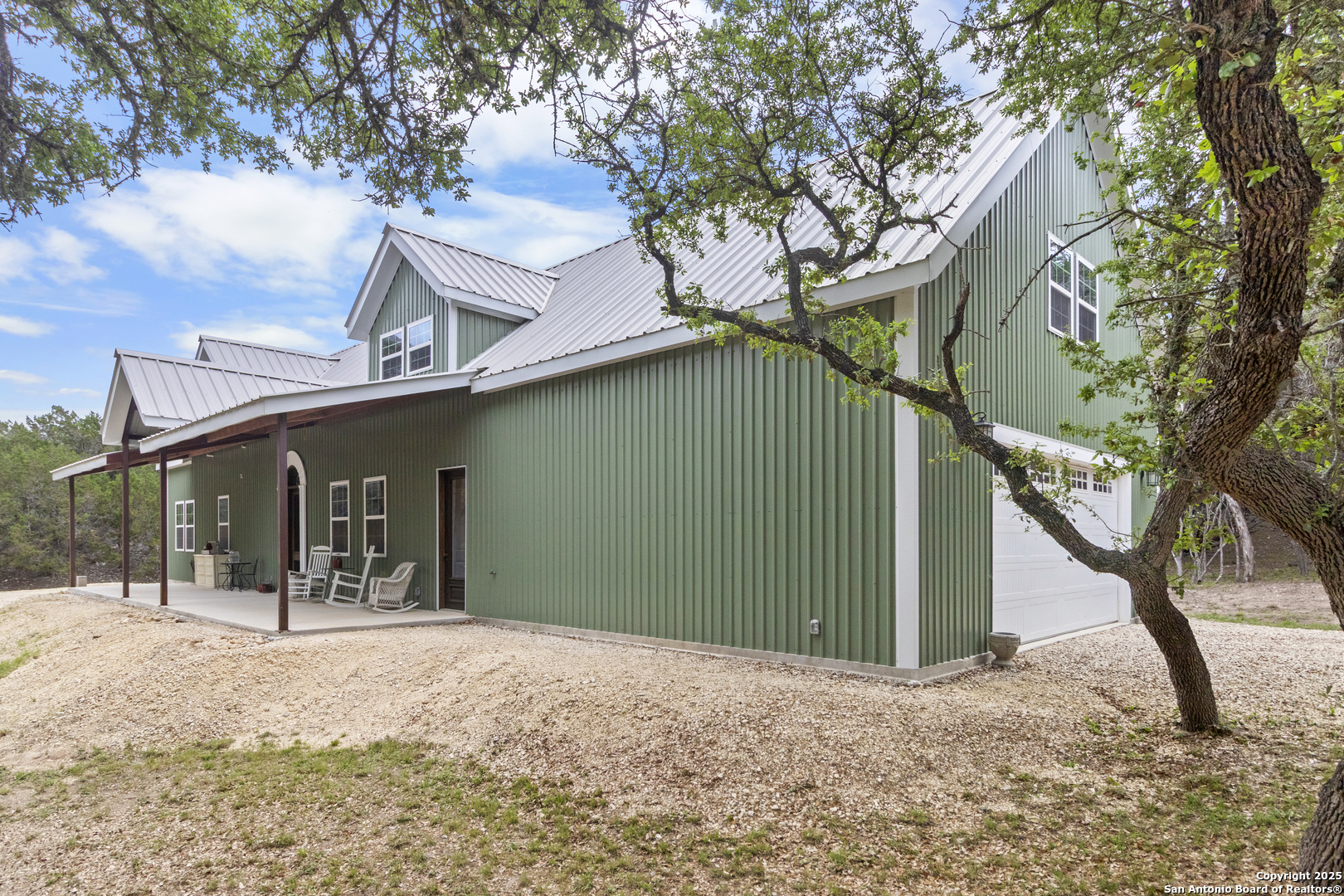 main property photo 79