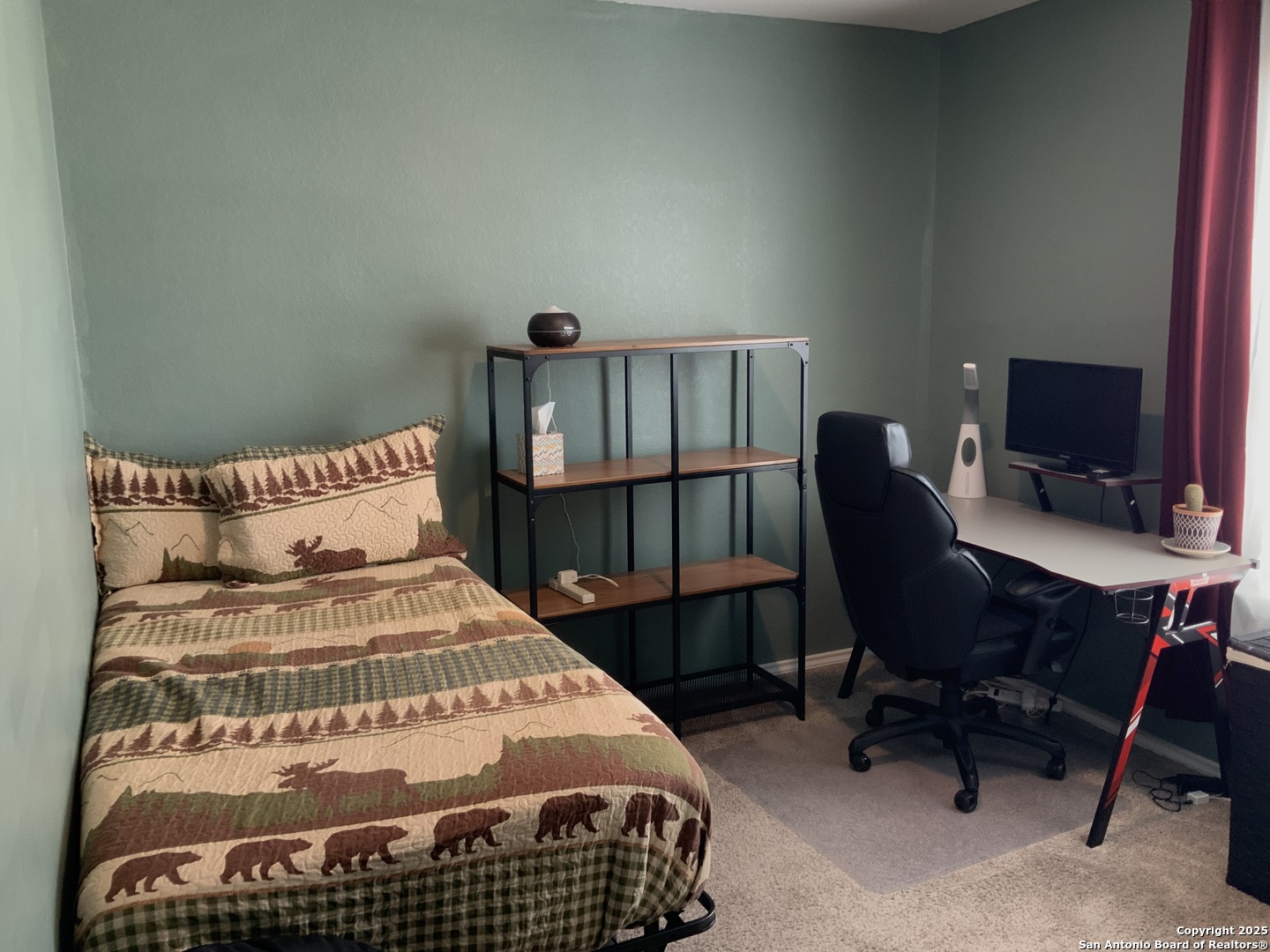 main property photo 7