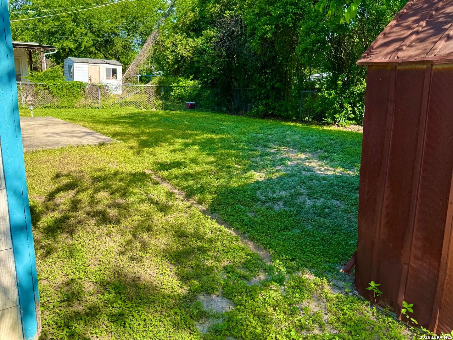 main property photo 13