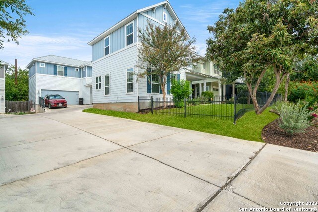 main property photo 39
