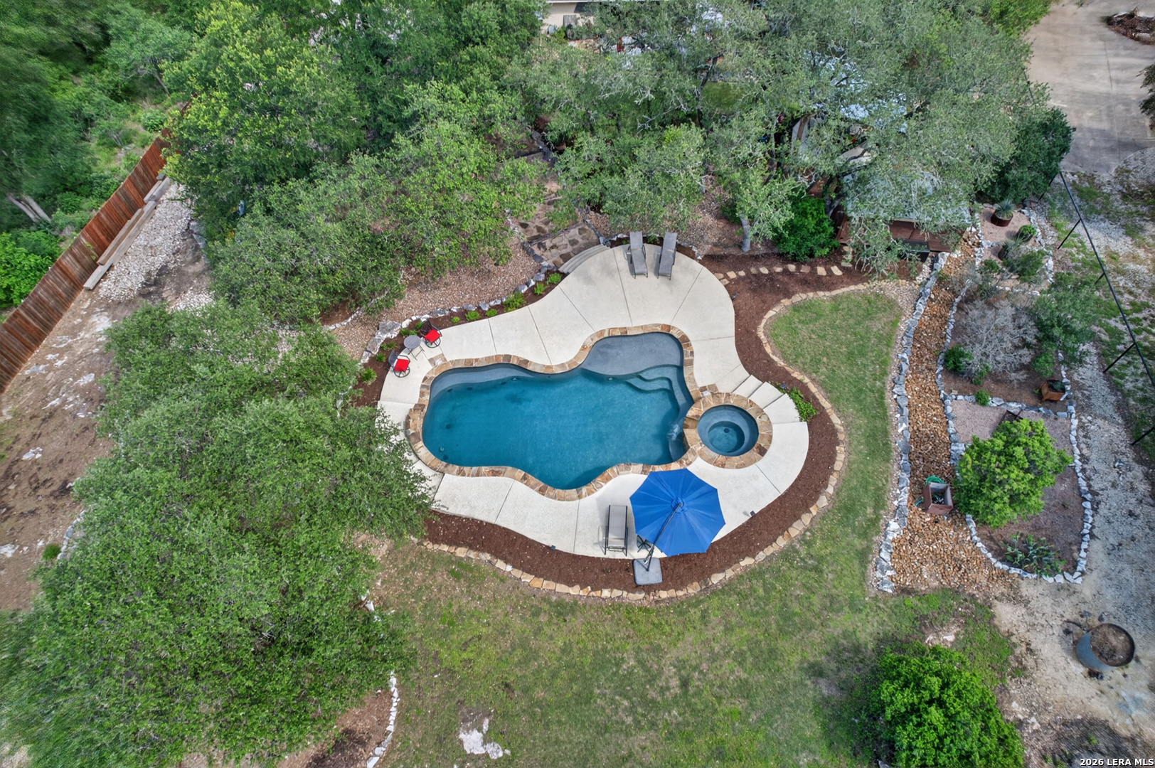 main property photo 26