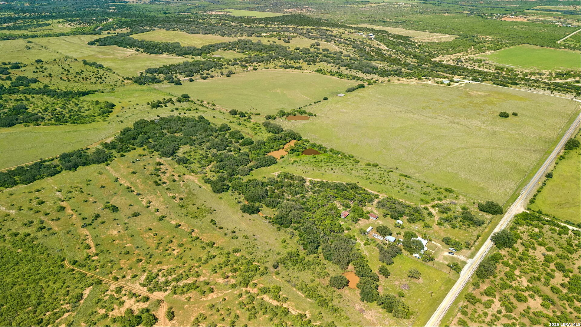 main property photo 33