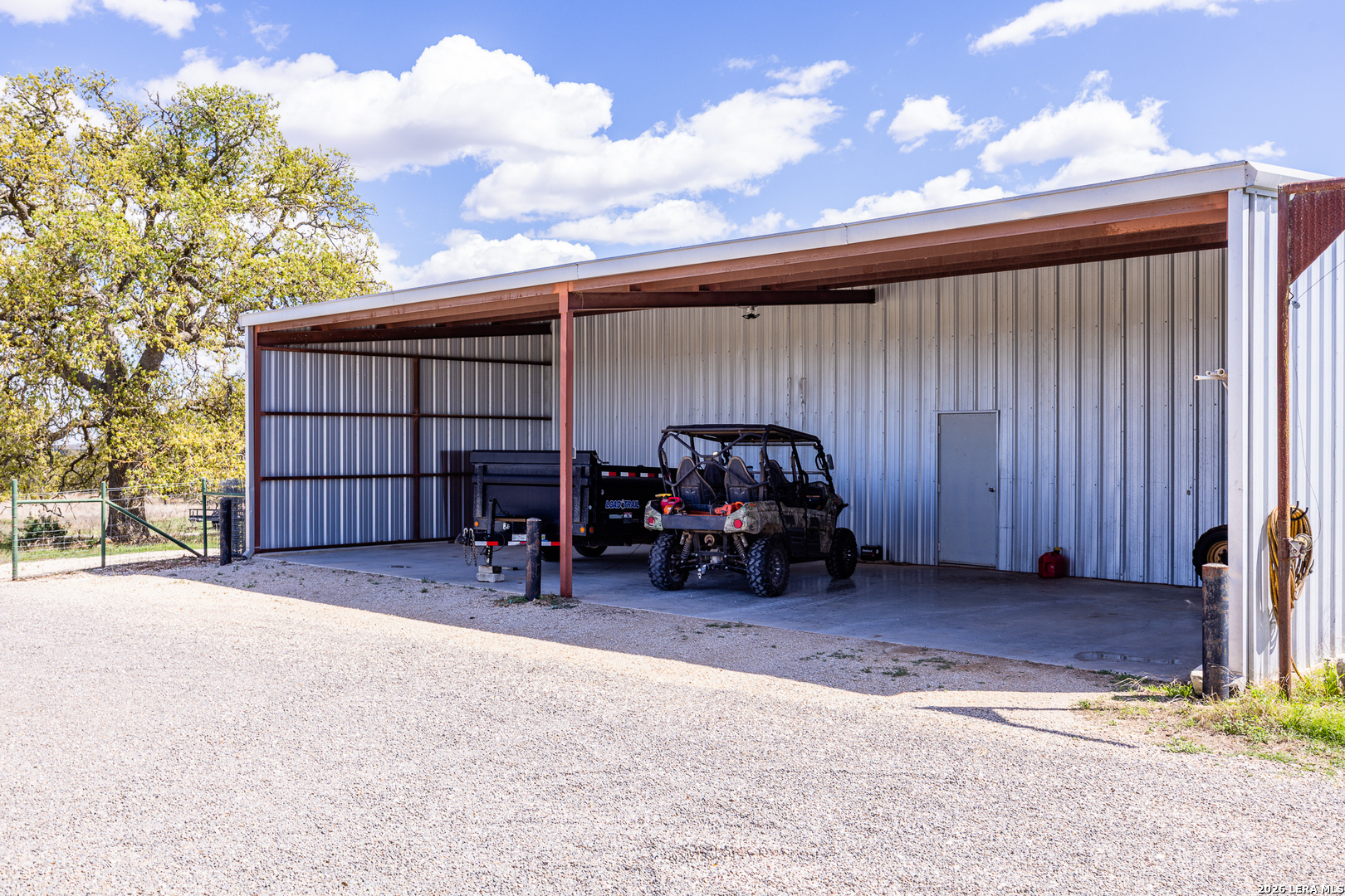 main property photo 58