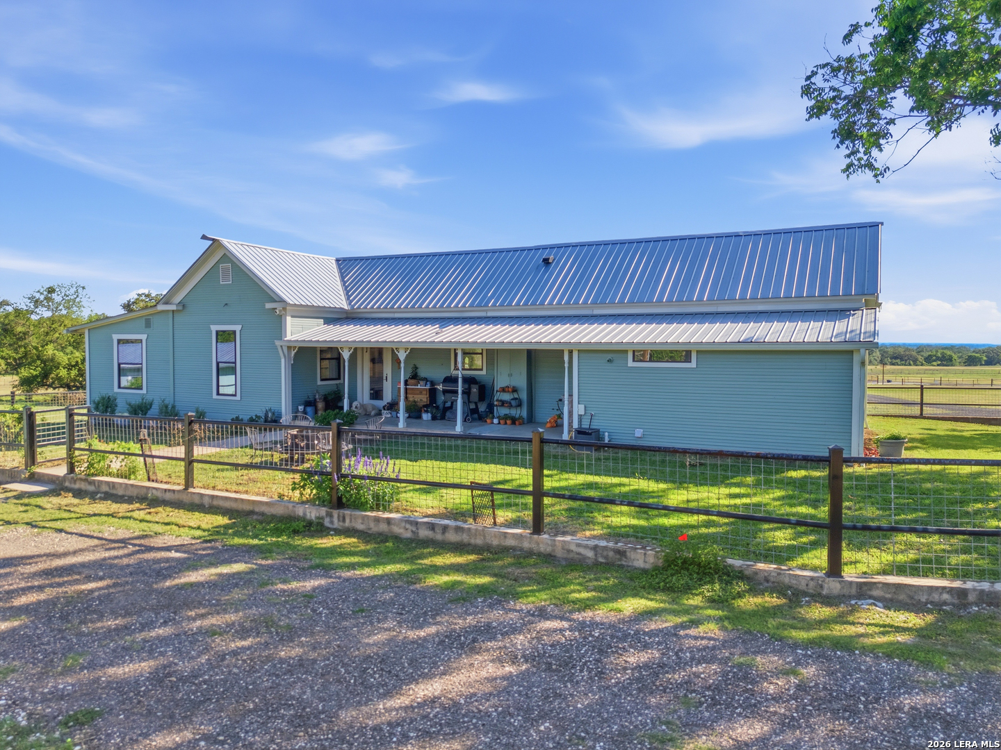 main property photo 25