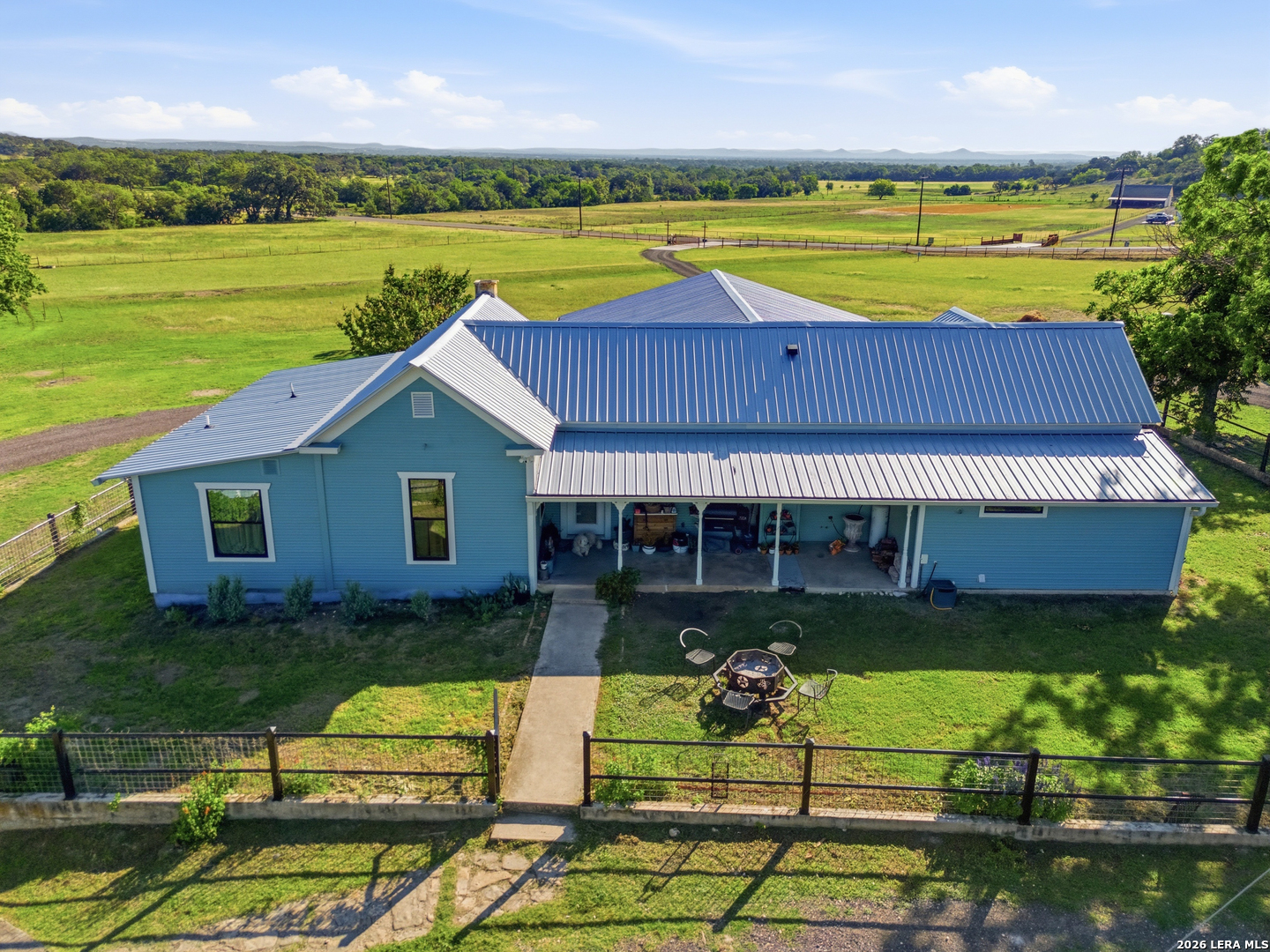 main property photo 41