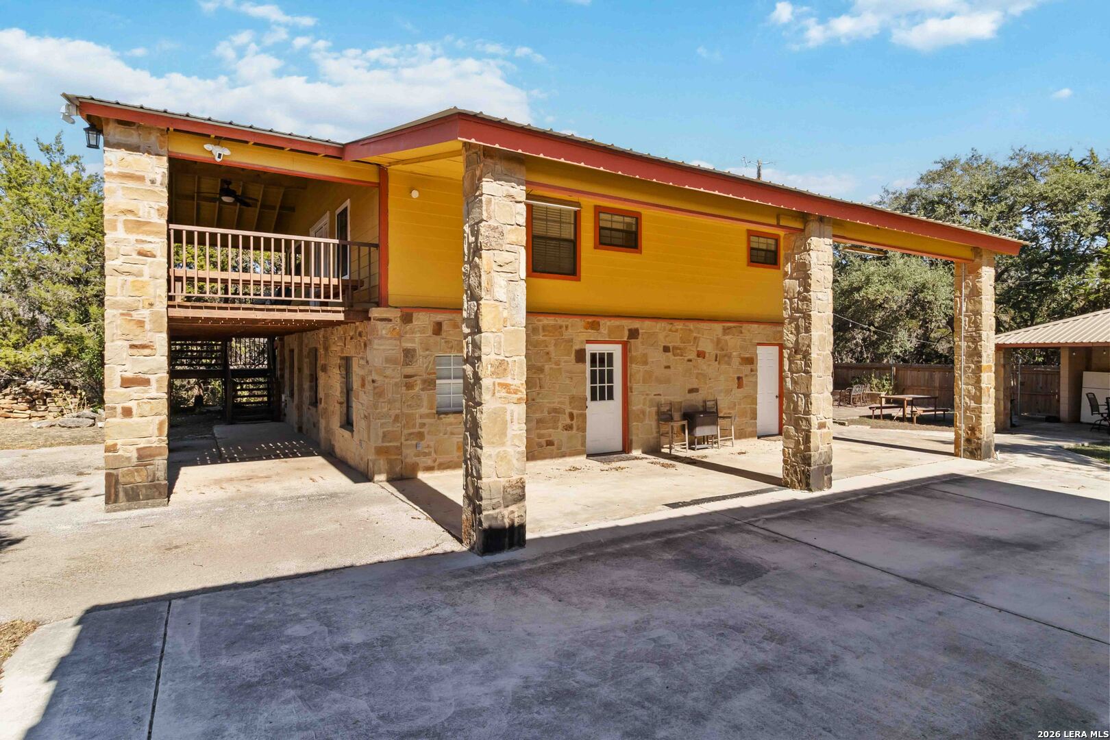 main property photo 46