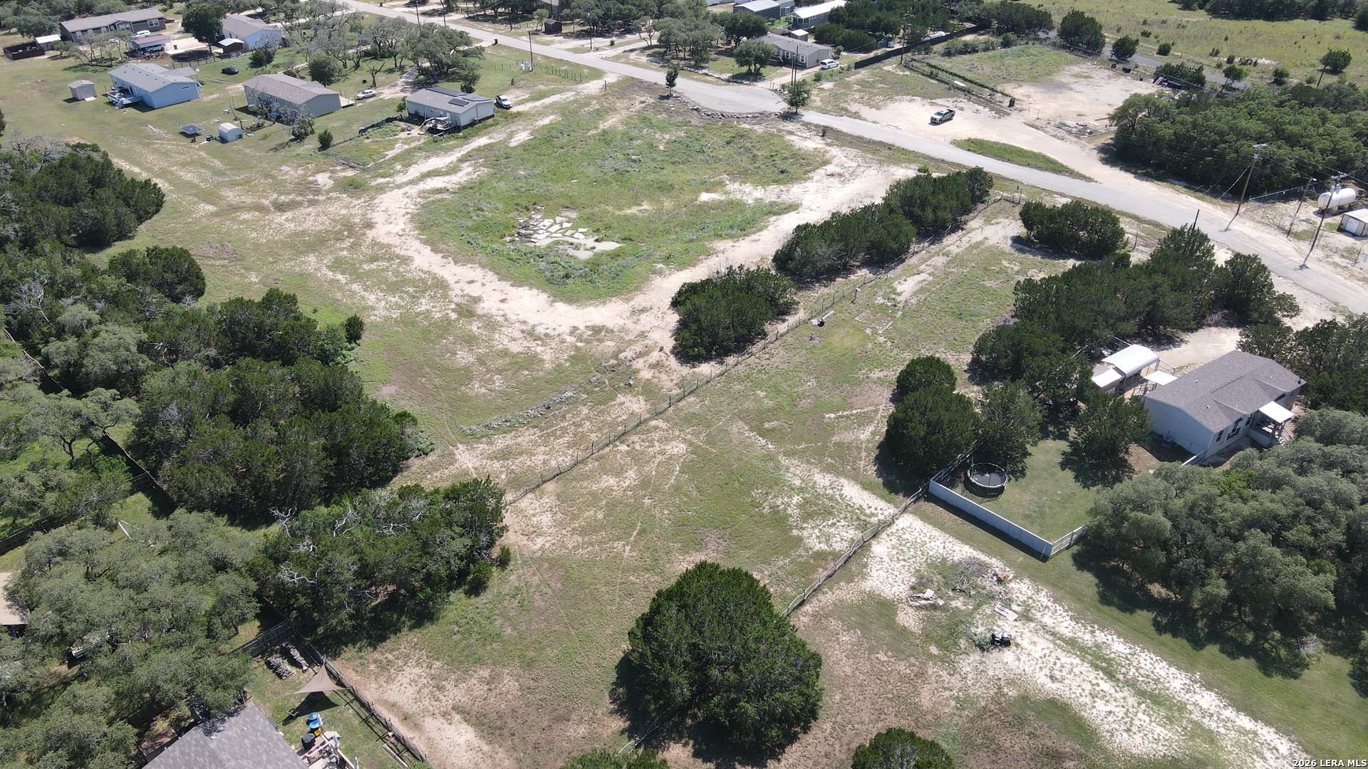 main property photo 11
