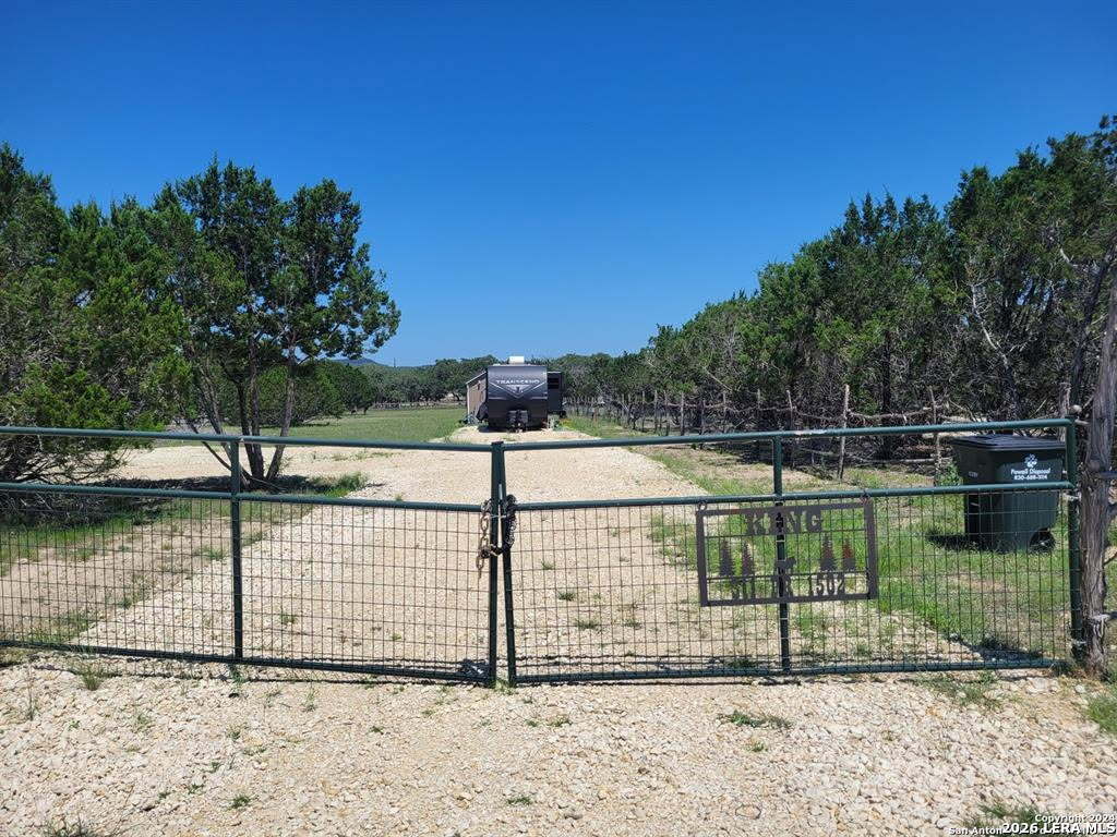 main property photo 19