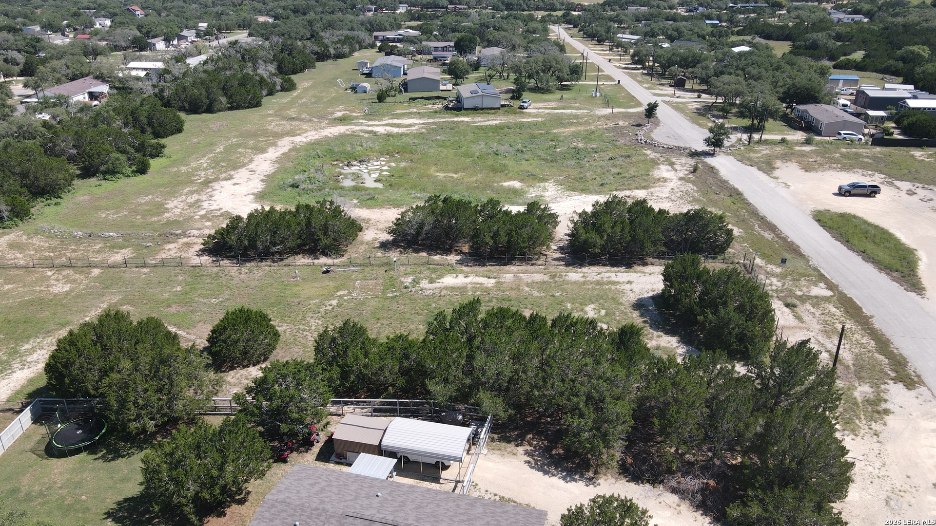 main property photo 9