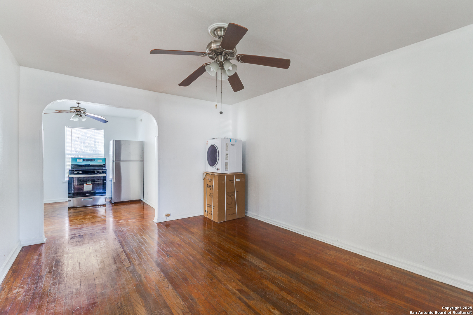 main property photo 7