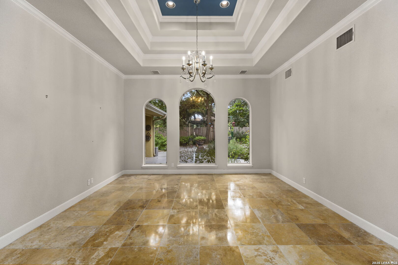 property viewer photo 11