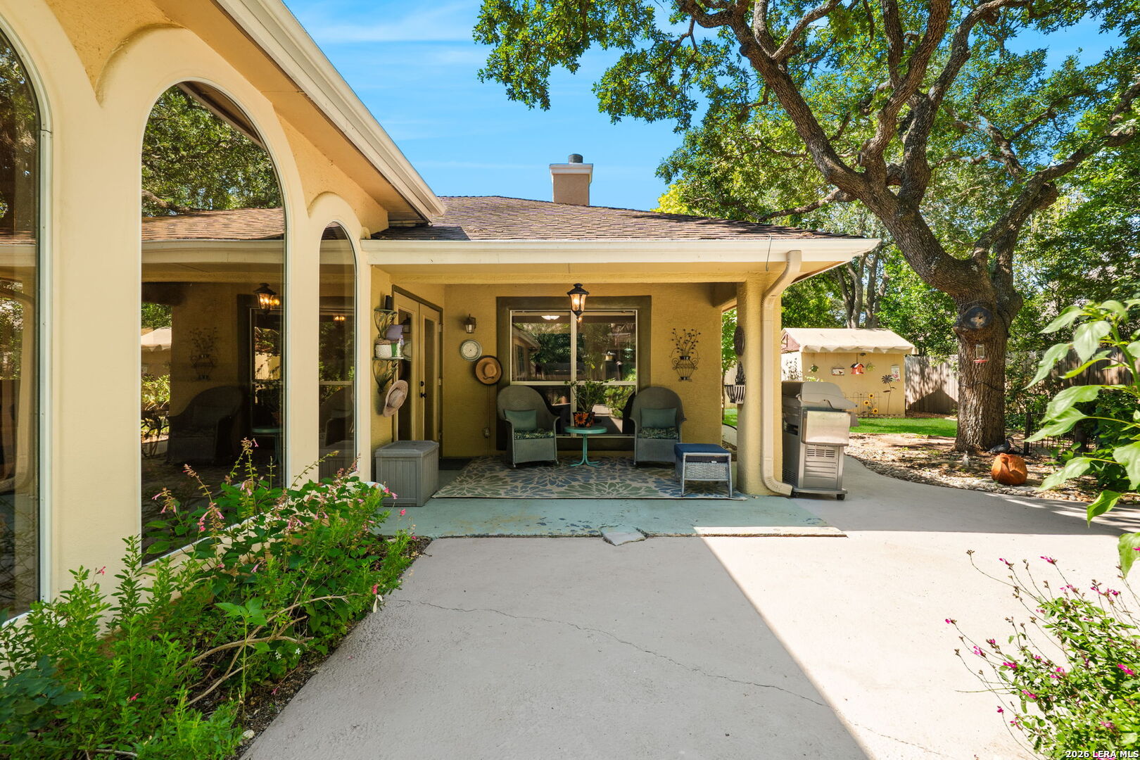 property viewer photo 3