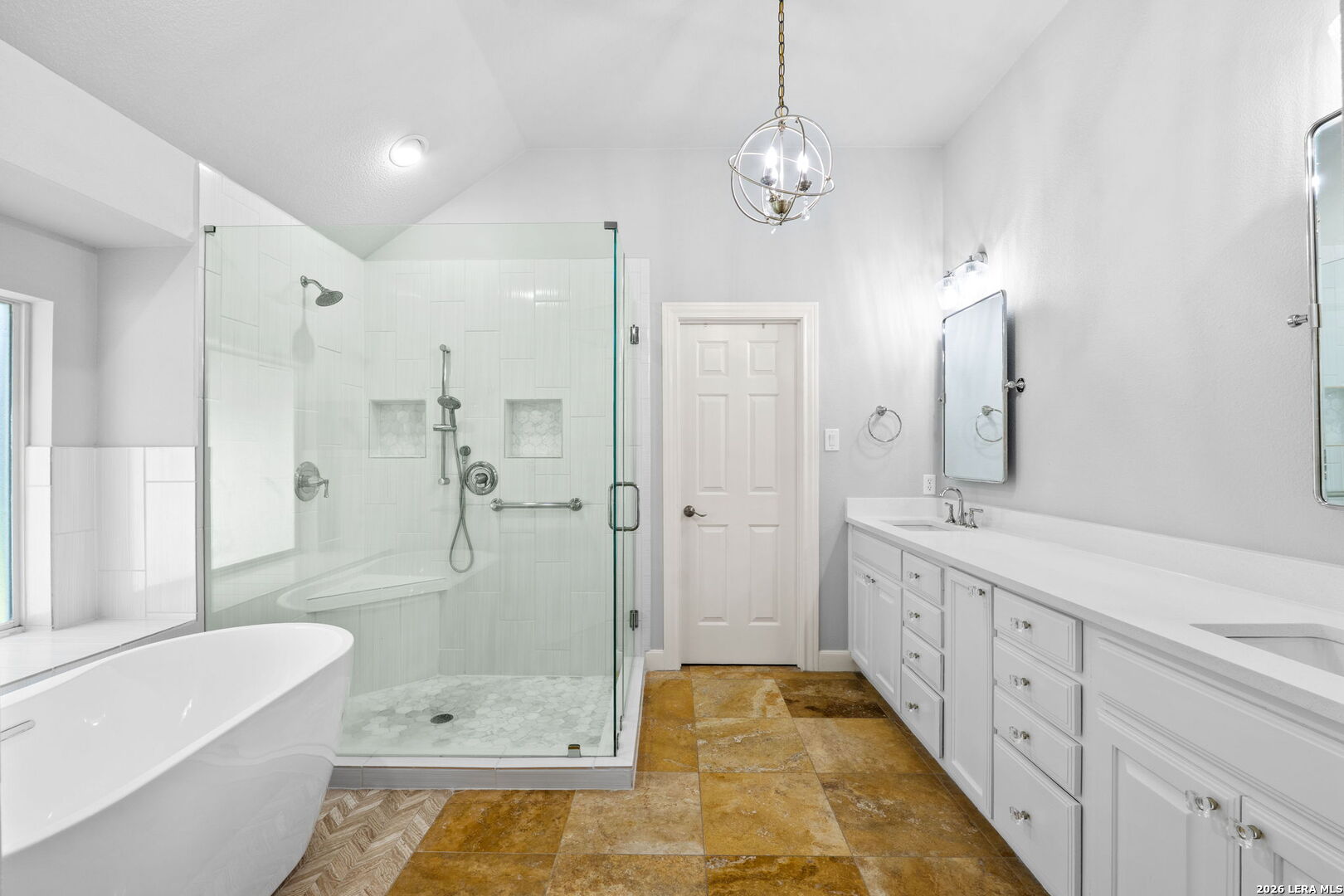 property viewer photo 35