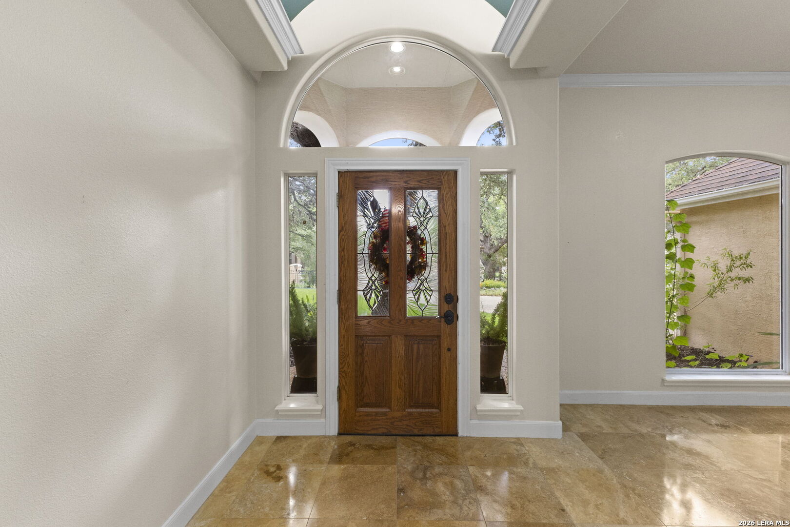 property viewer photo 9