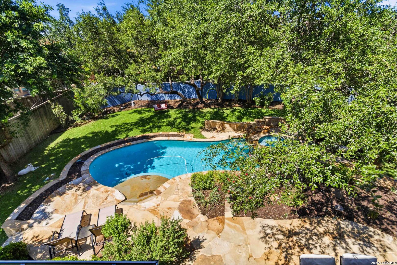 main property photo 36