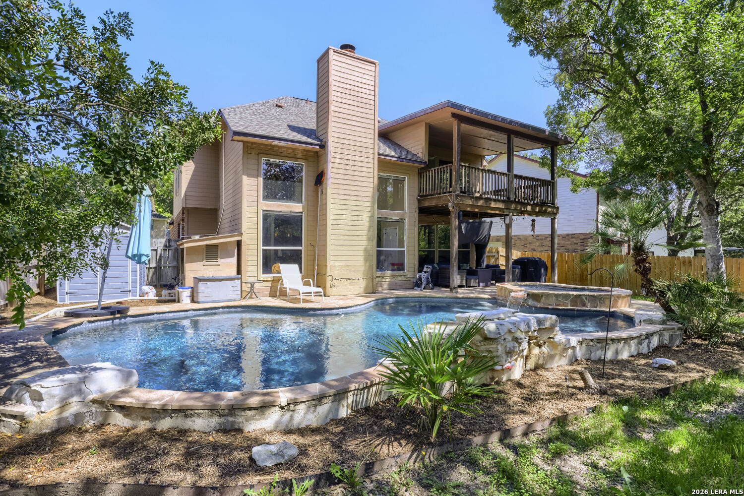 main property photo 27