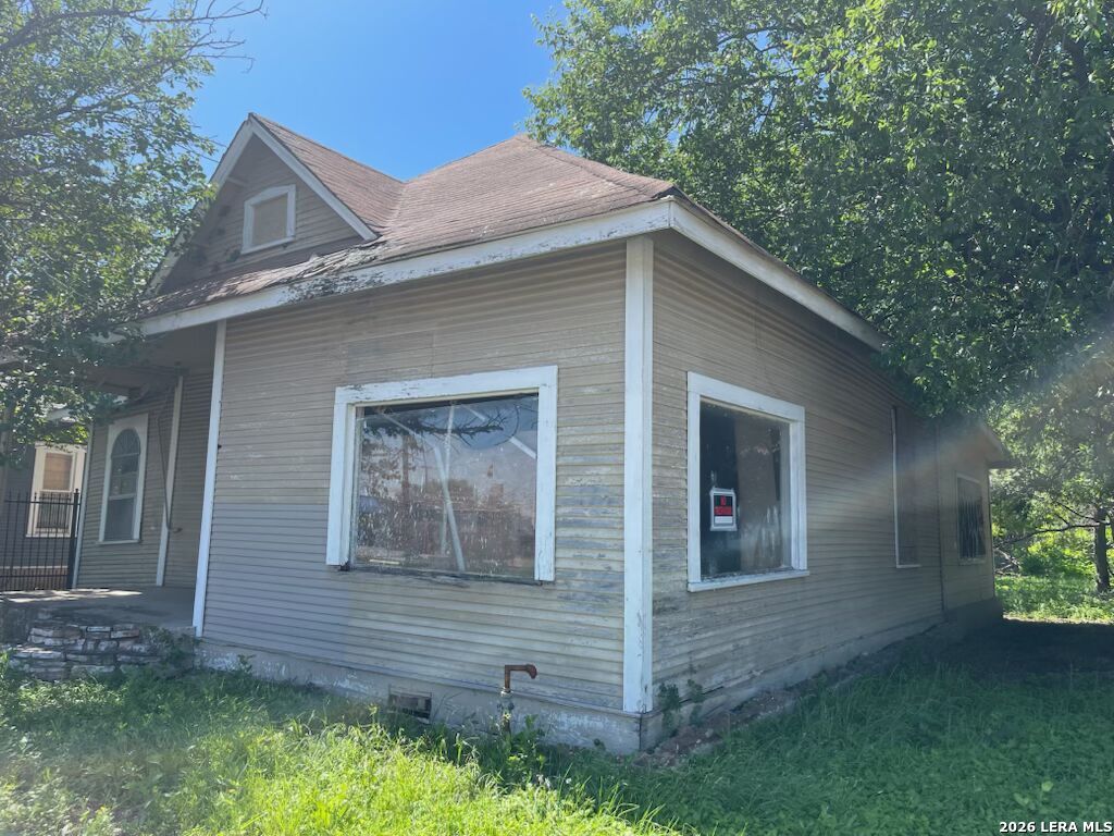 main property photo 3