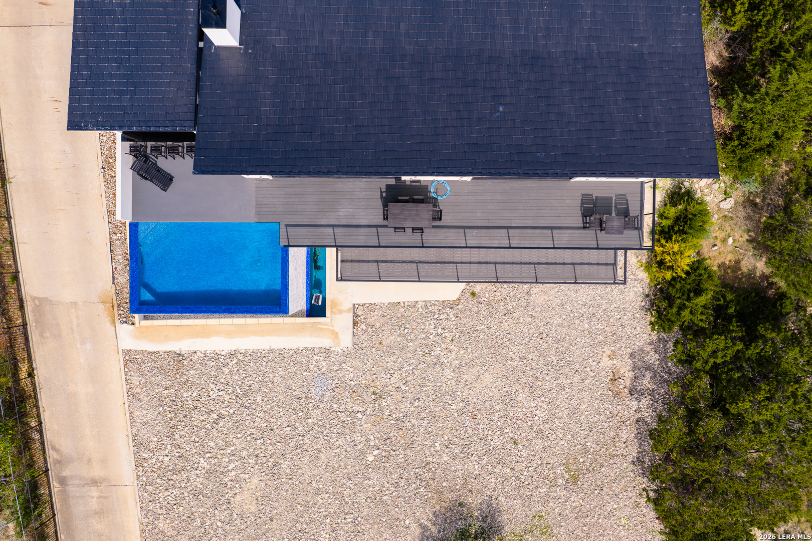 main property photo 79