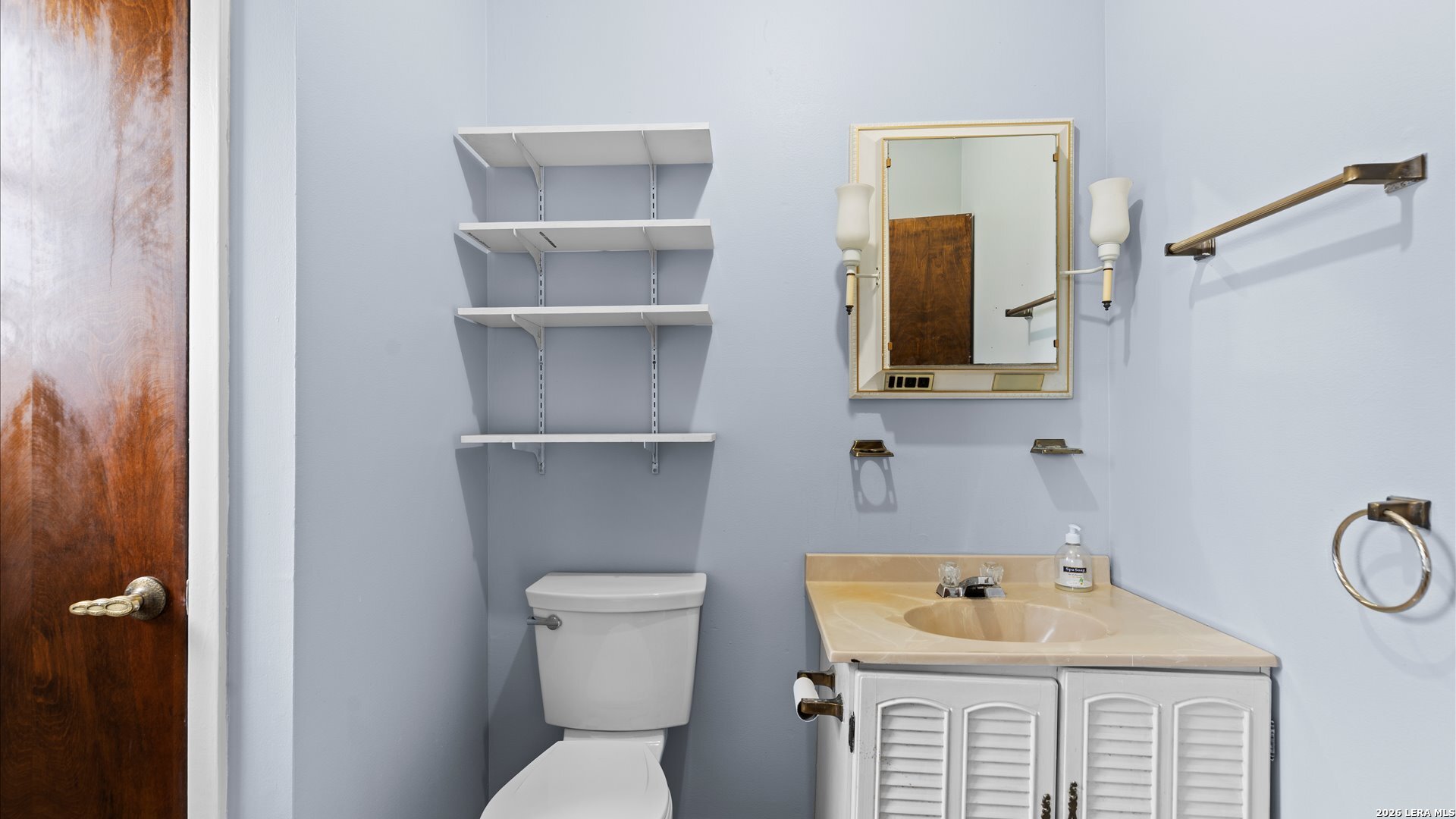 main property photo 21