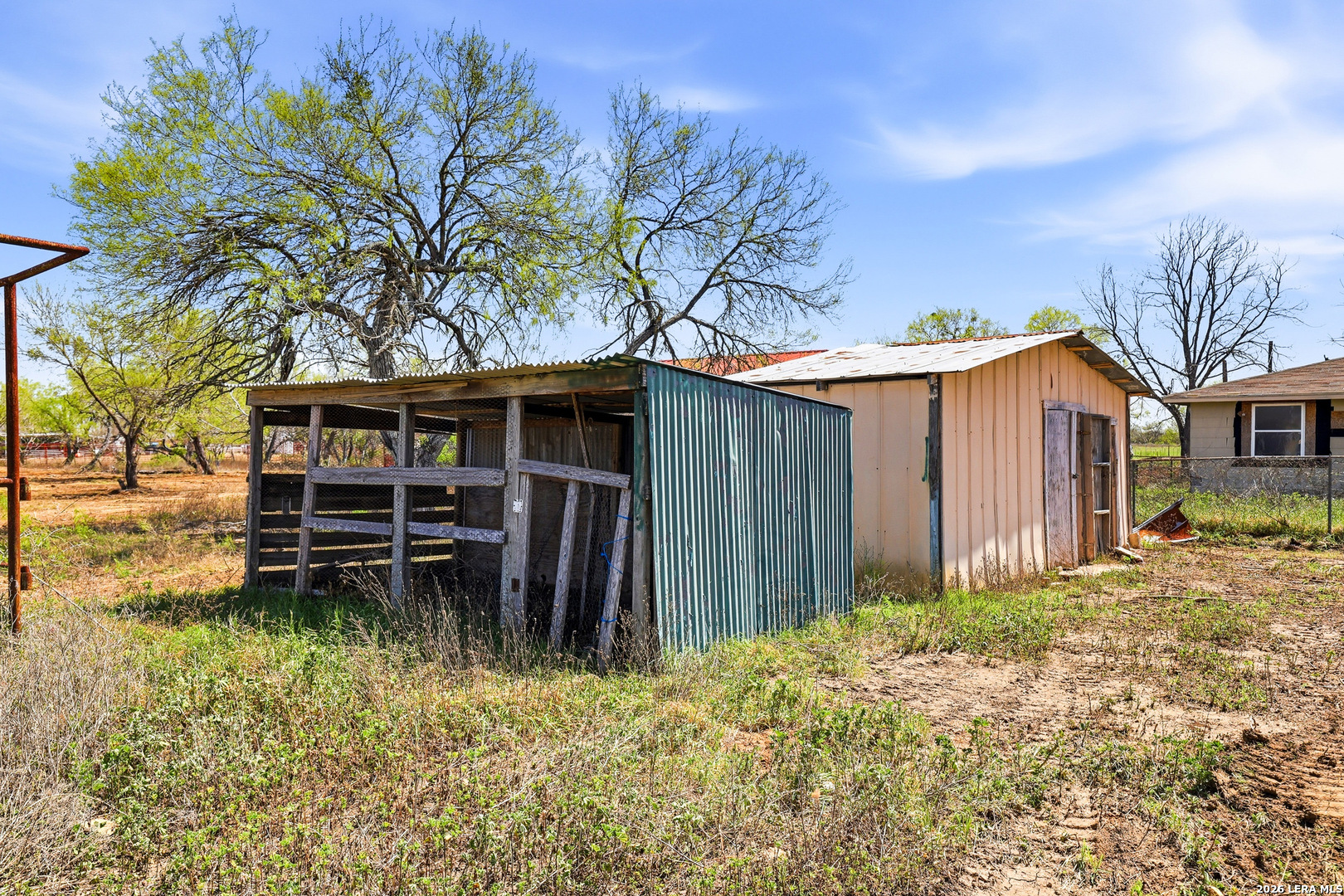 main property photo 25