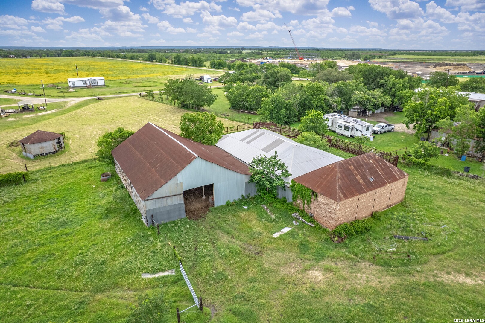 main property photo 23