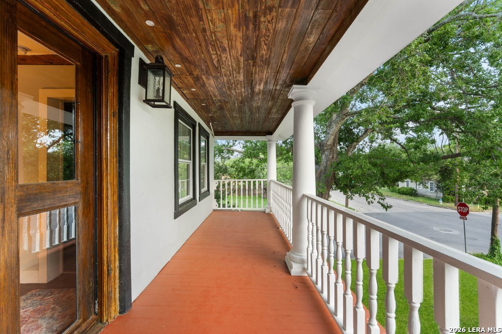 main property photo 40