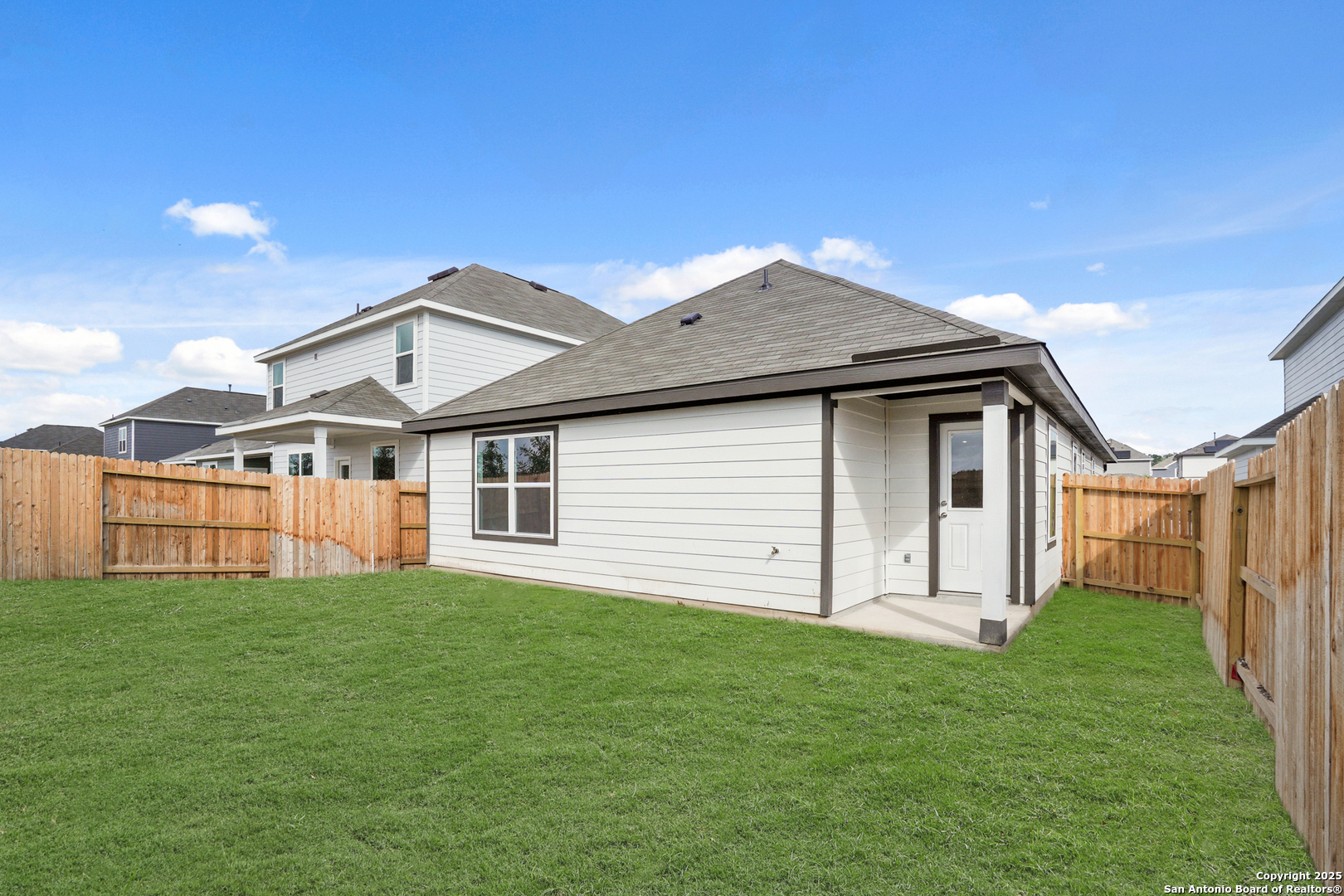 main property photo 24