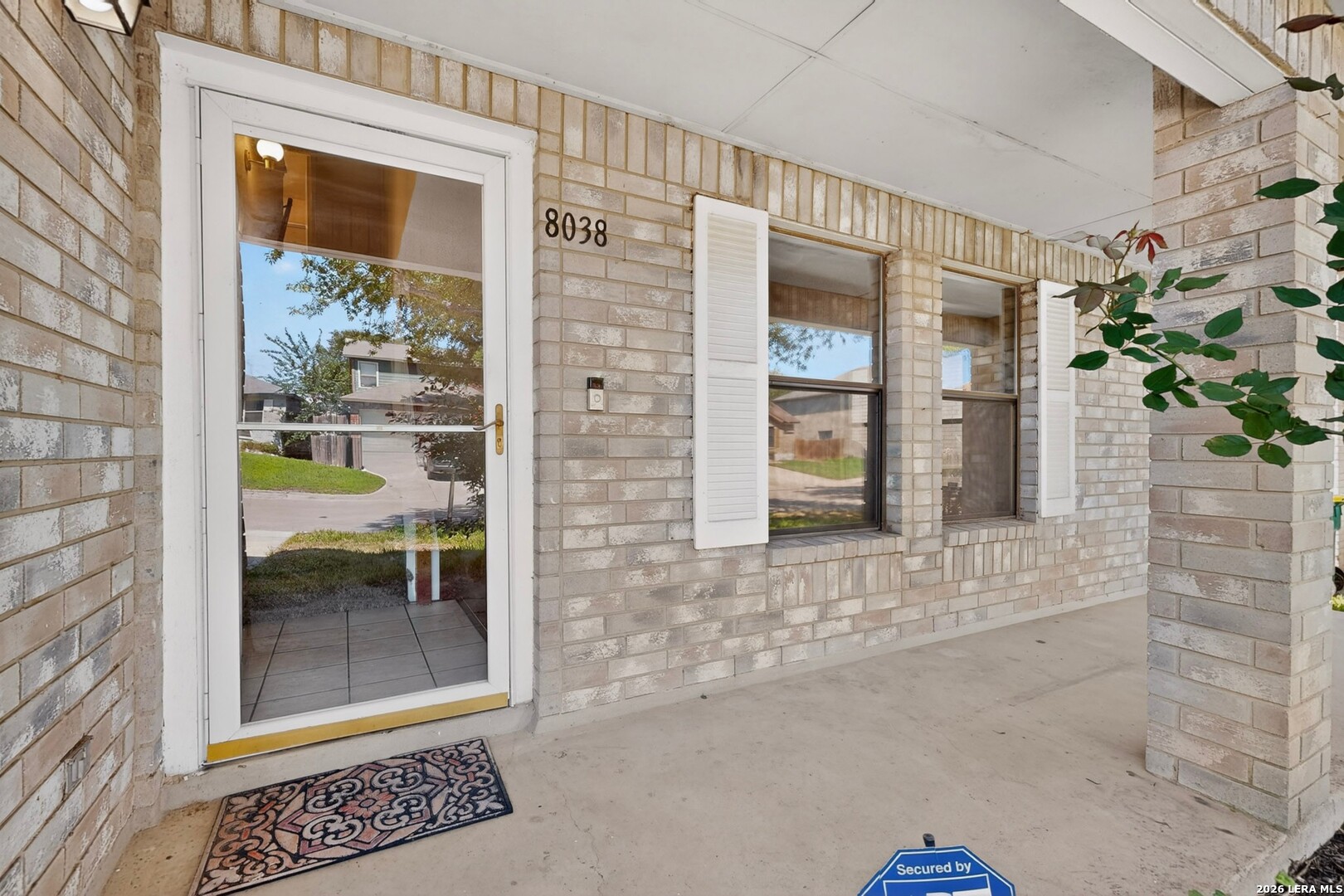main property photo 5
