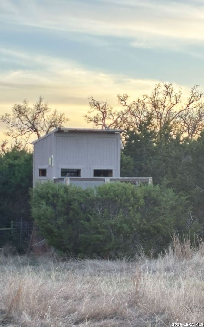 main property photo 11