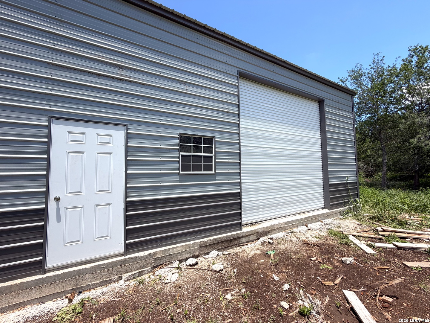 main property photo 7