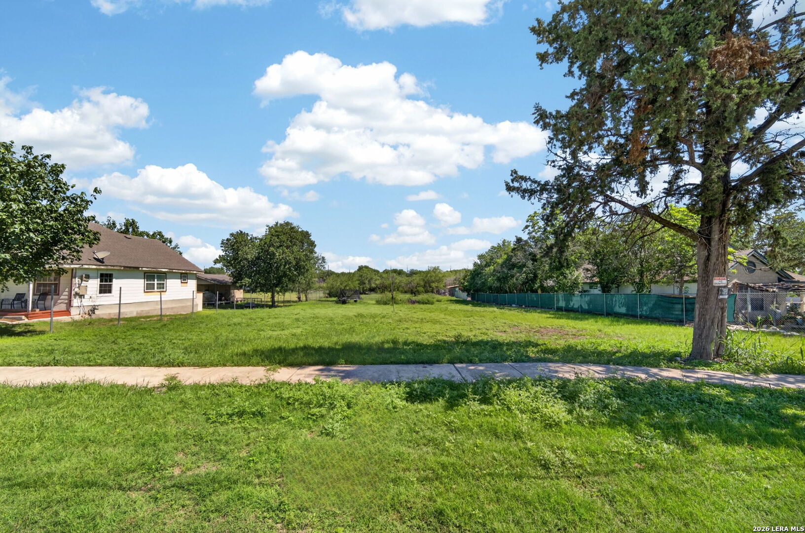main property photo 9