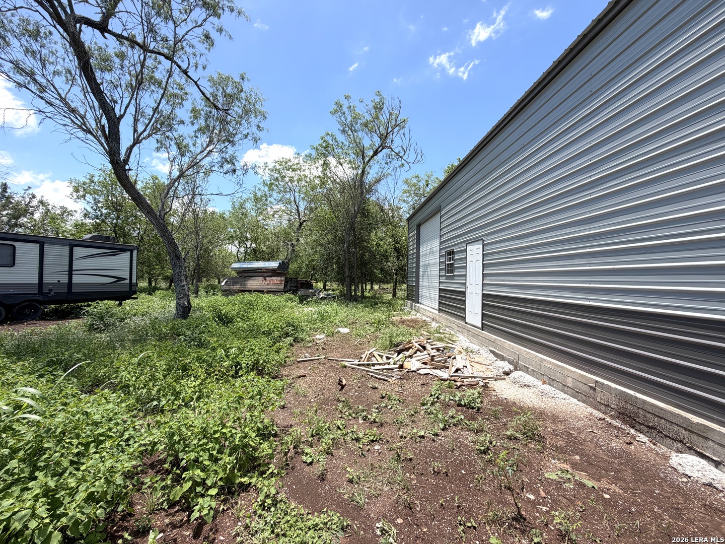 main property photo 8