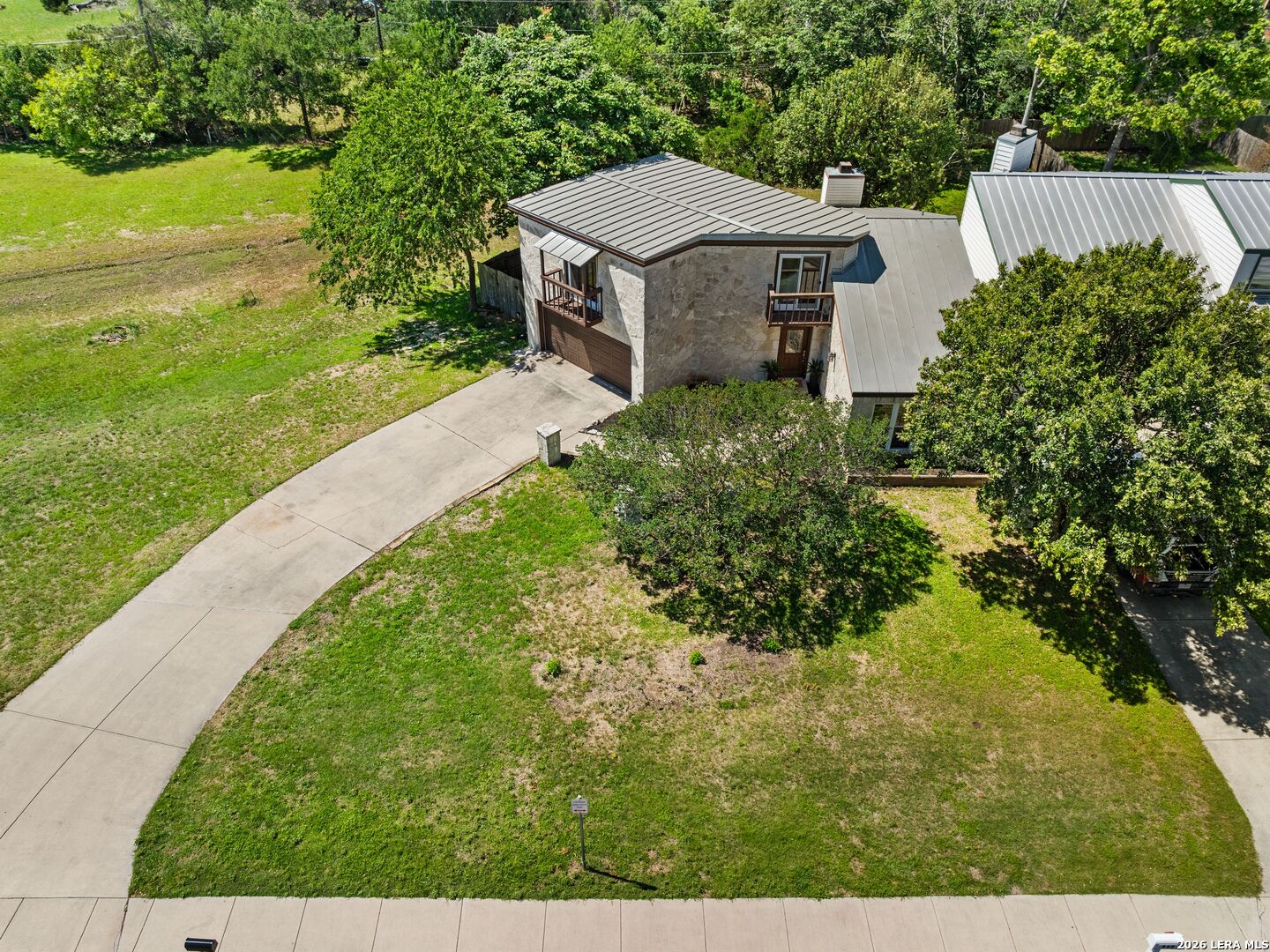 main property photo 31