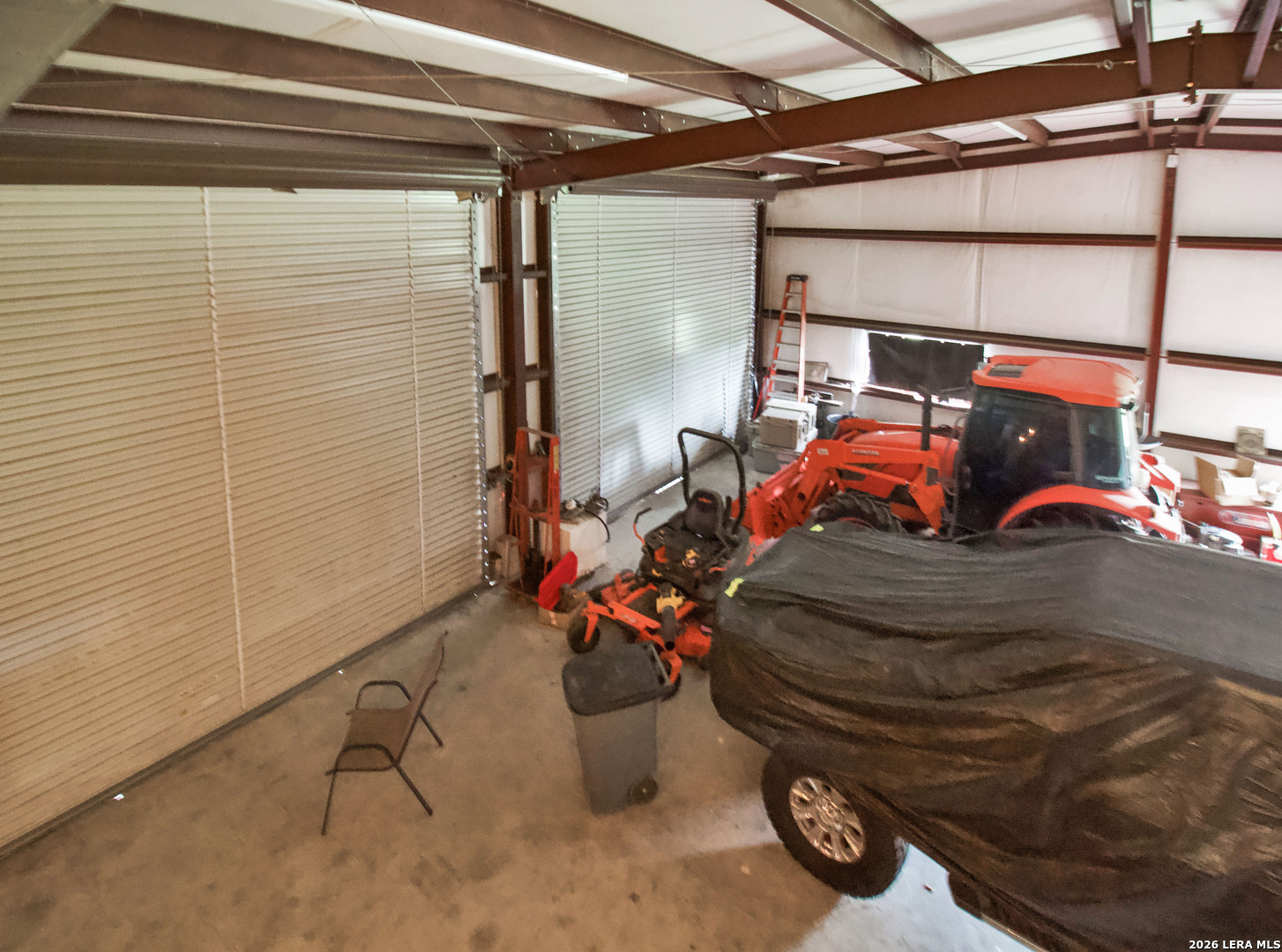 main property photo 16