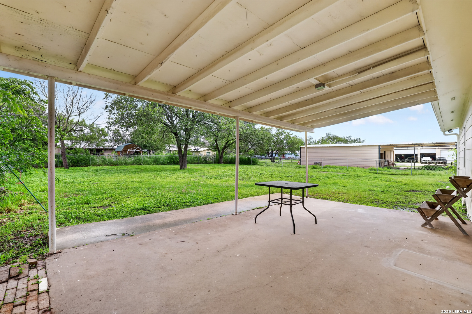 main property photo 16