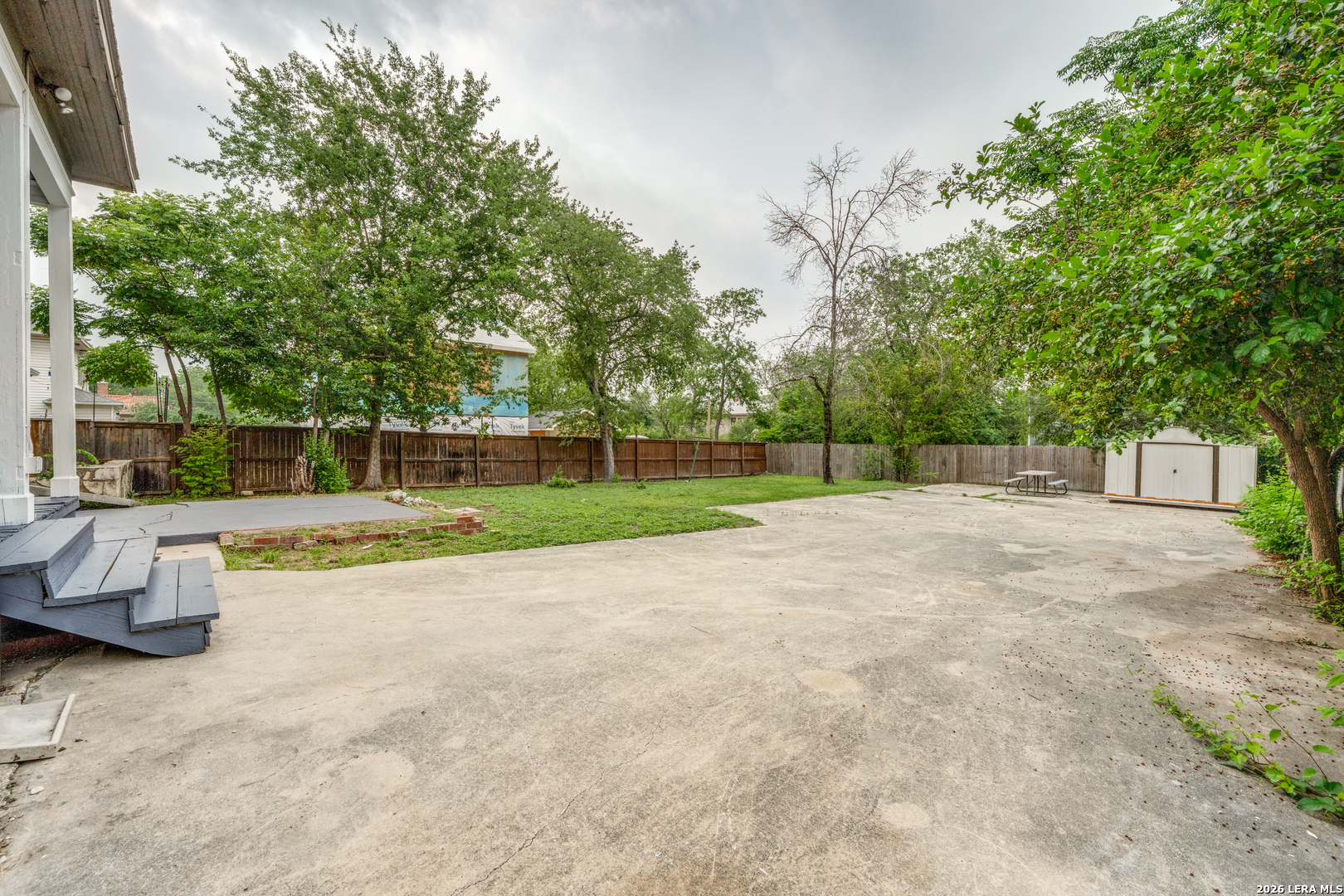 main property photo 24