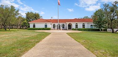 image of property with 3 Bed | 2 Bath | 3,364 Sqft