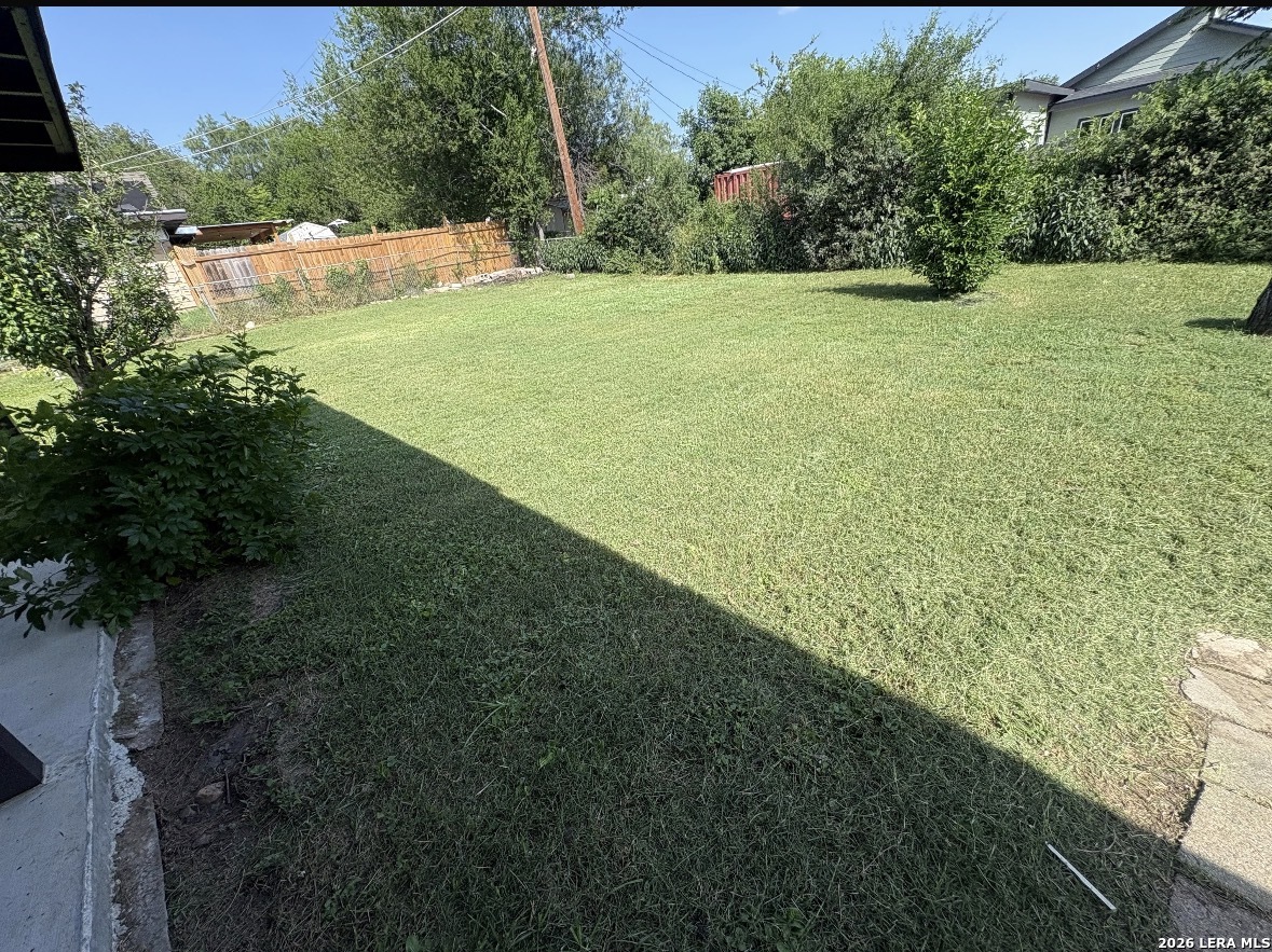 main property photo 32
