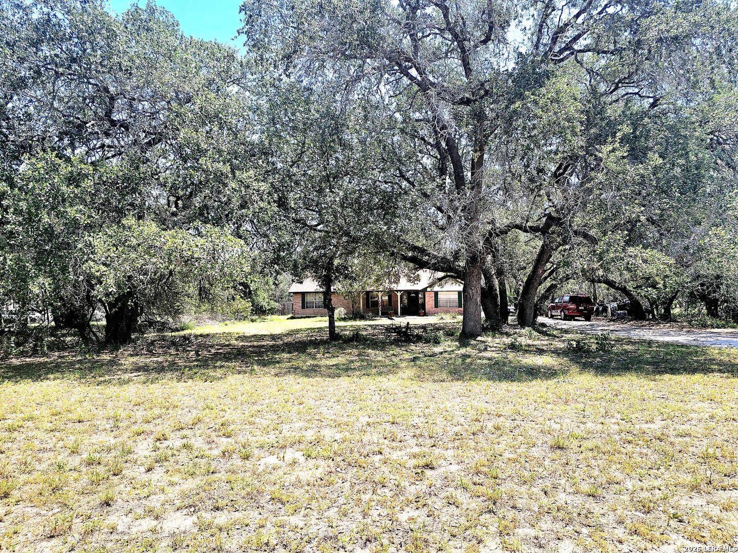 main property photo 40