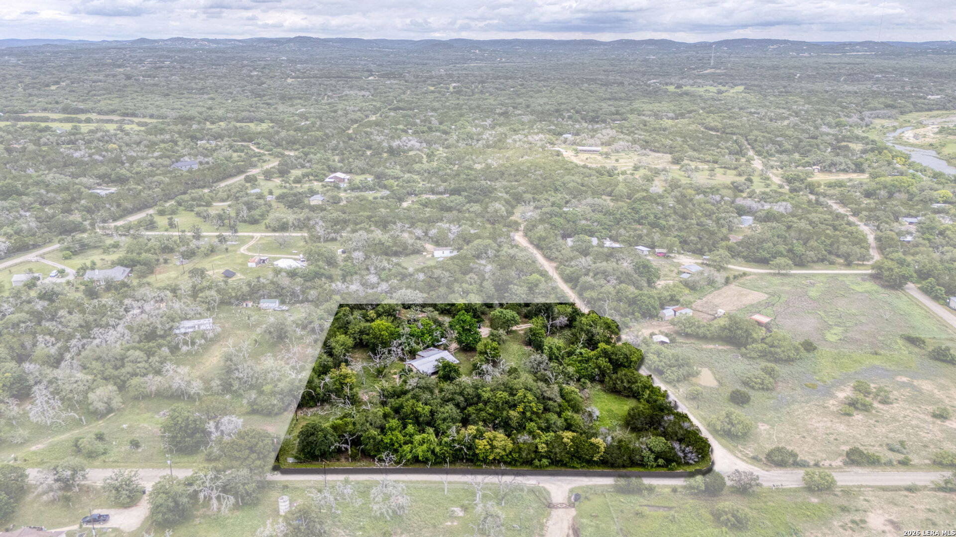 main property photo 34