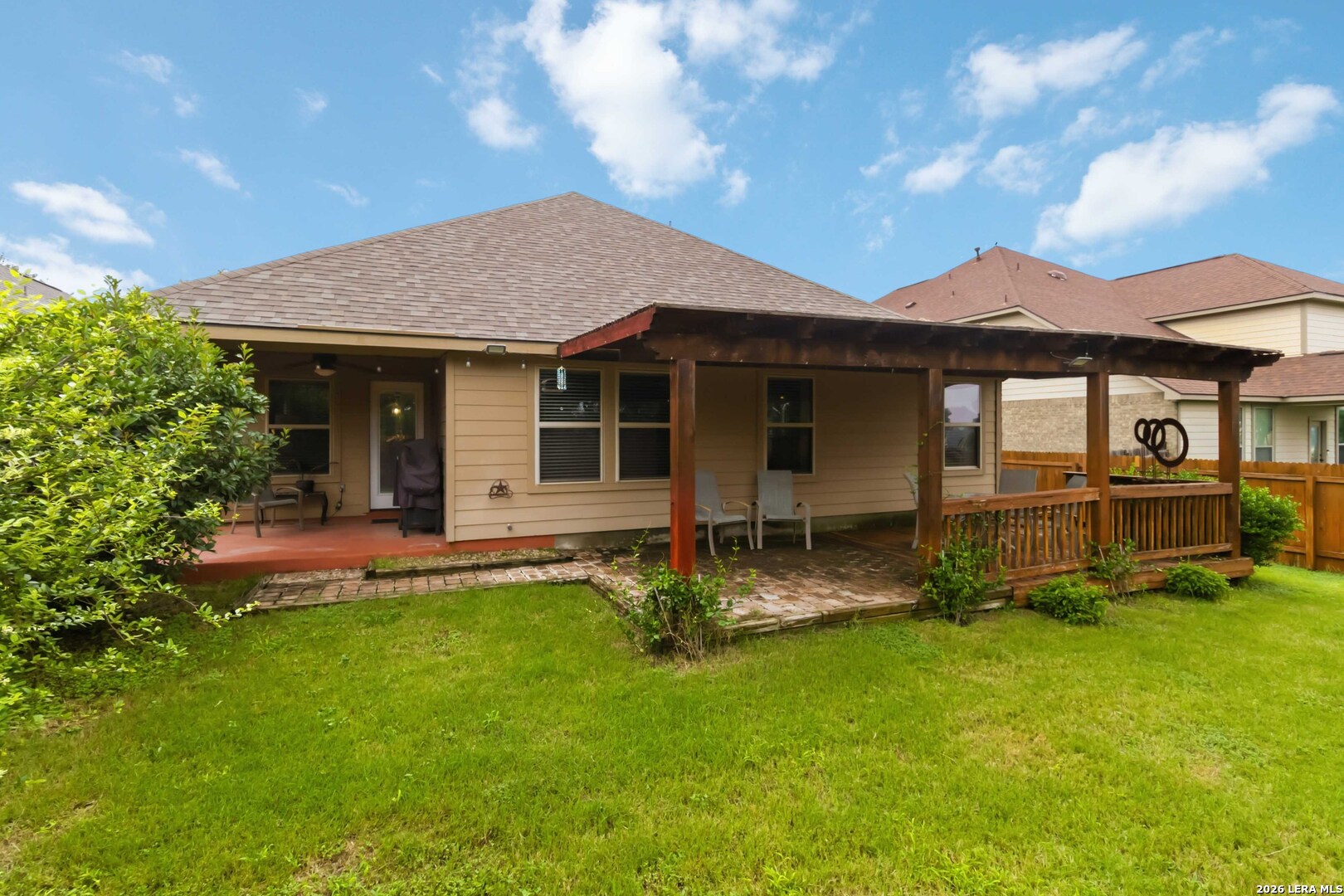main property photo 29