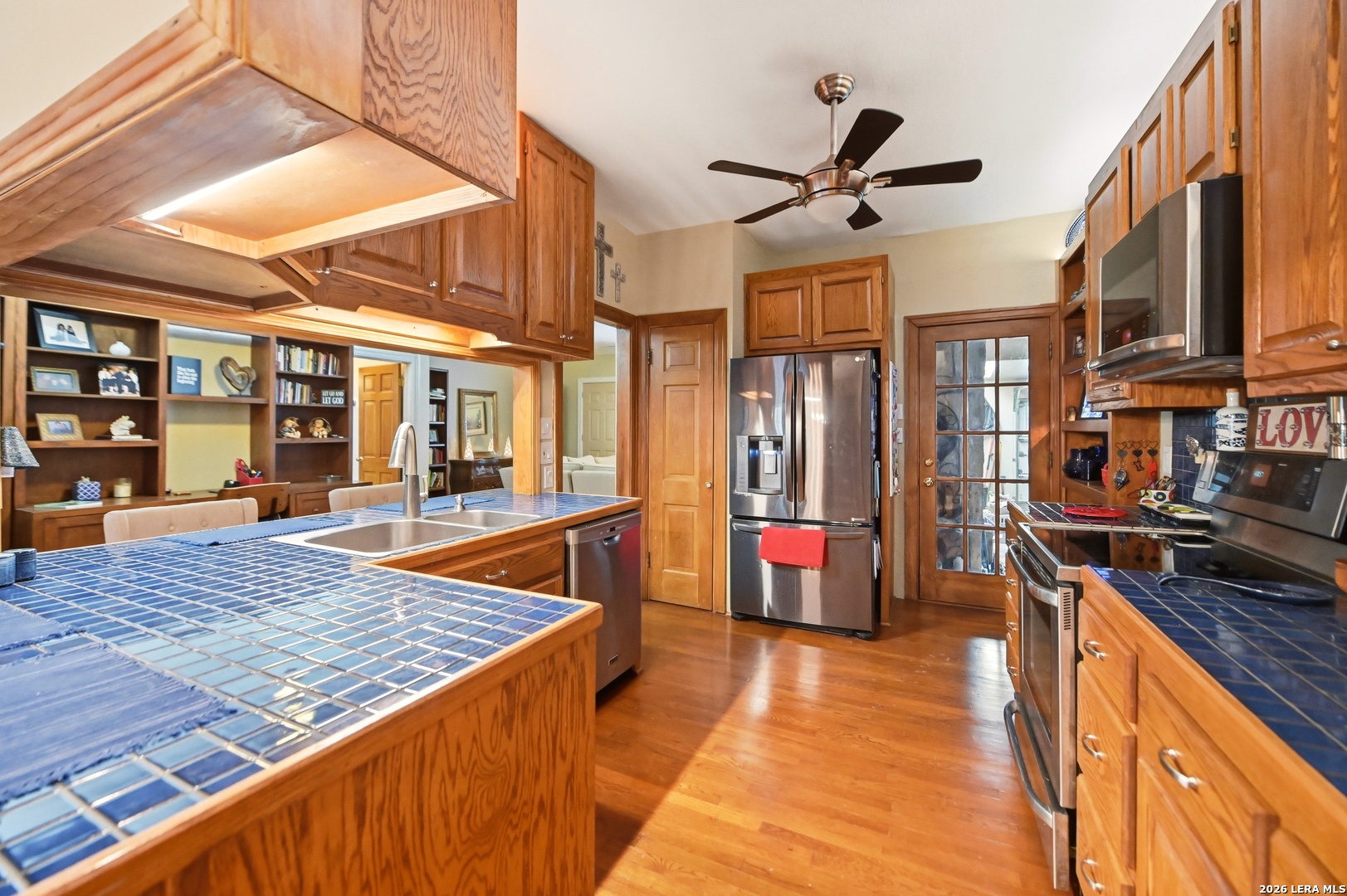 main property photo 10