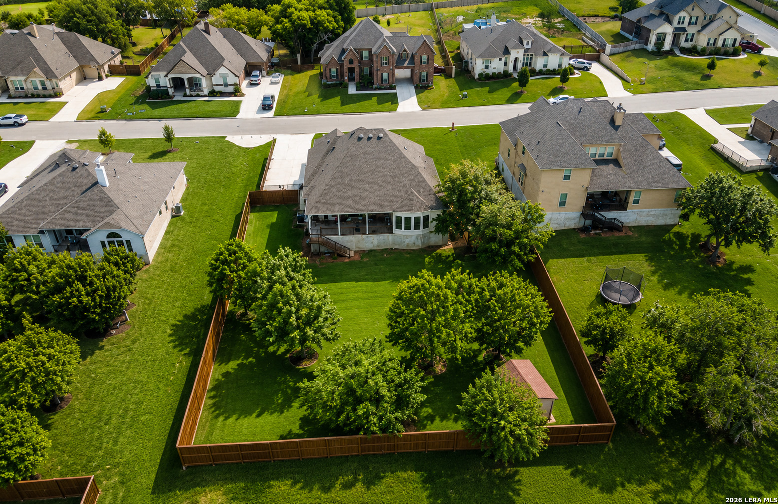 main property photo 35