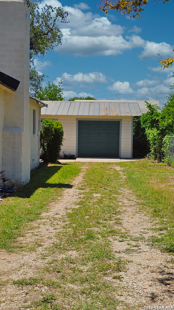 main property photo 9