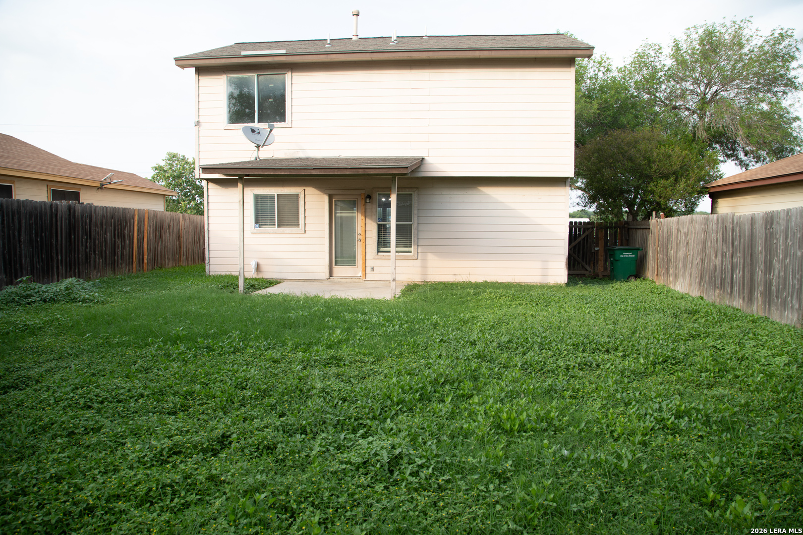 main property photo 18