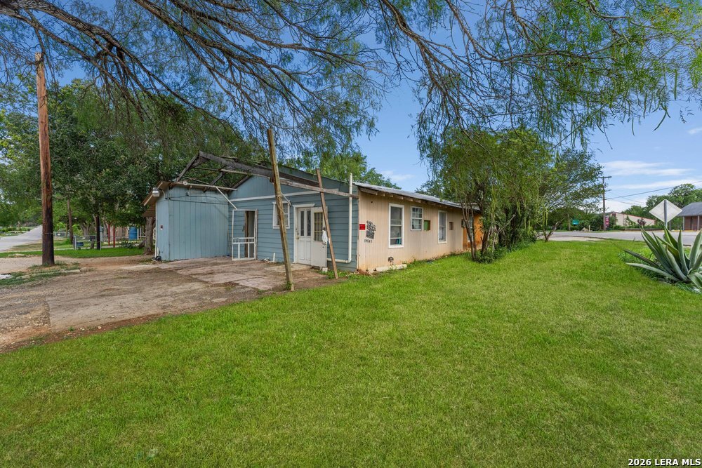 main property photo 10