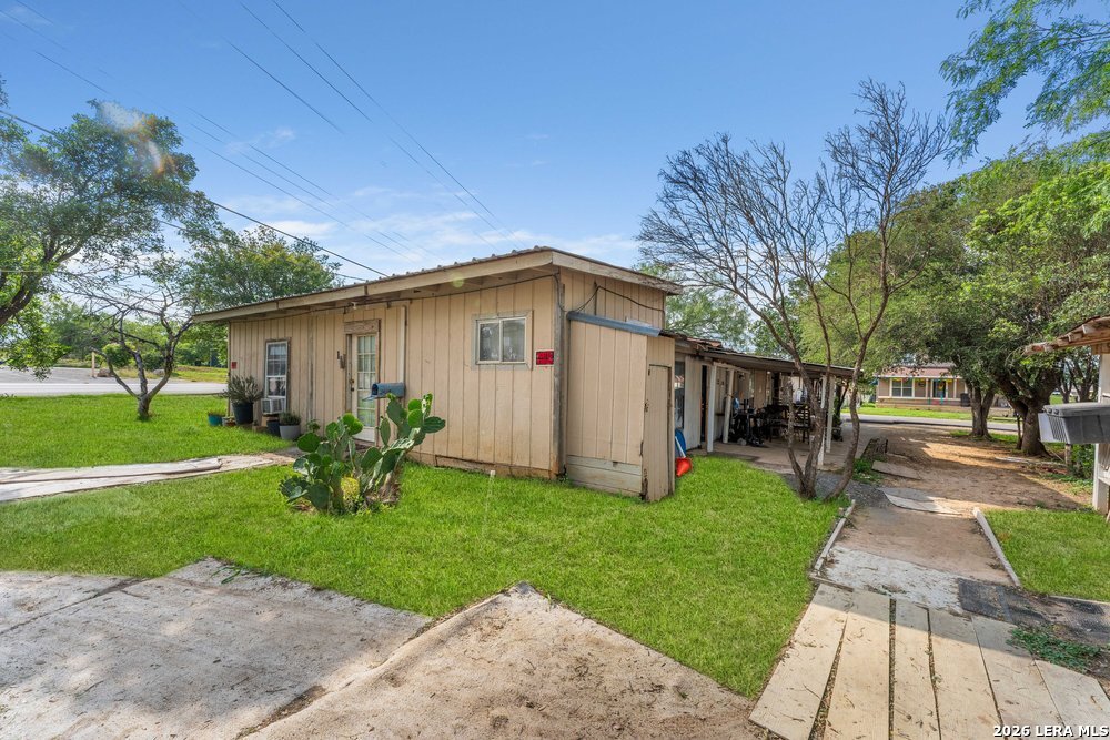 main property photo 6